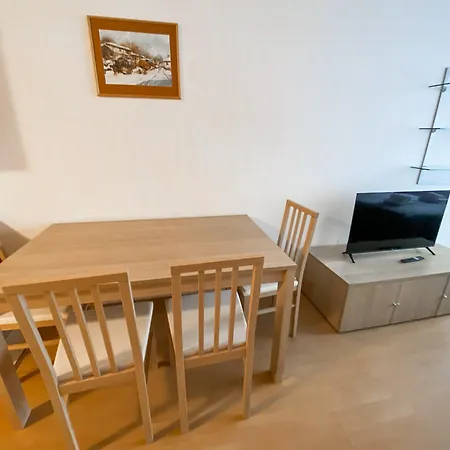 Private 500m From Gondola アパート